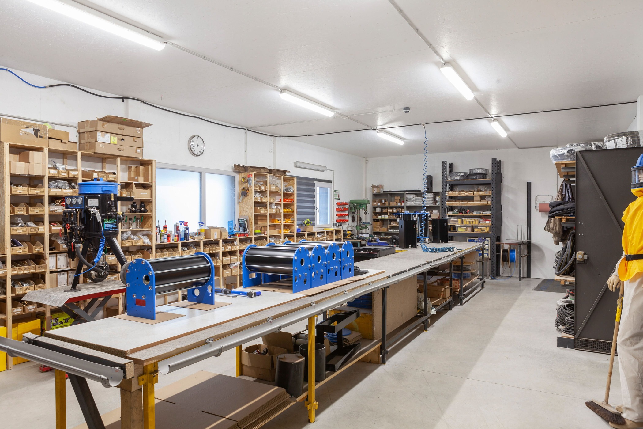 Atelier de fabrication matériel aérogommage SEDA